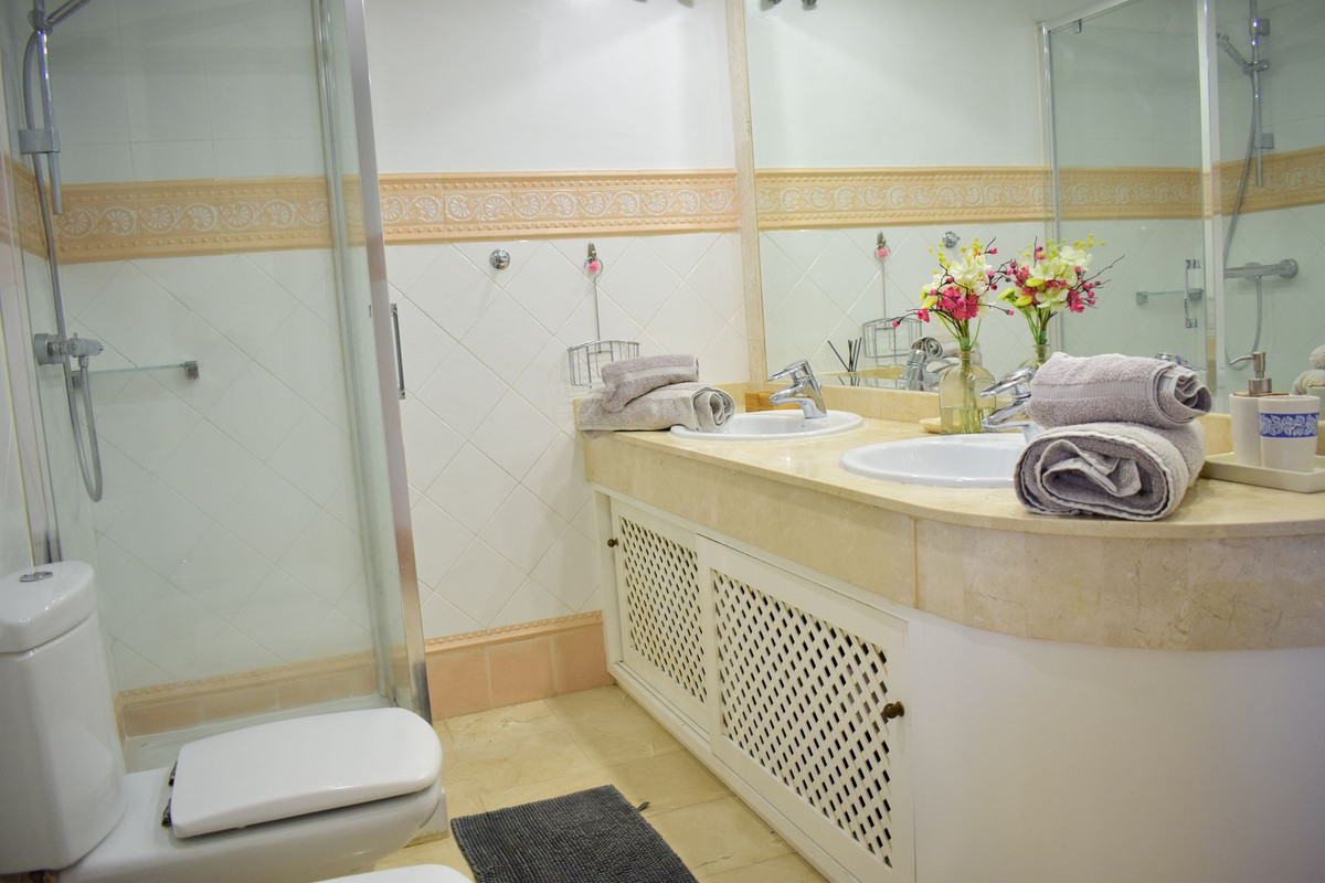 2 Bed Apartment for sale in Elviria Costa Del Sol, Málaga, Spain