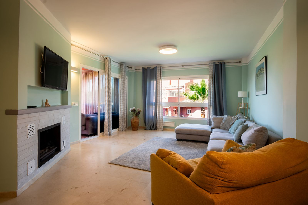 2 Bed Apartment for sale in Elviria Costa Del Sol, Málaga, Spain