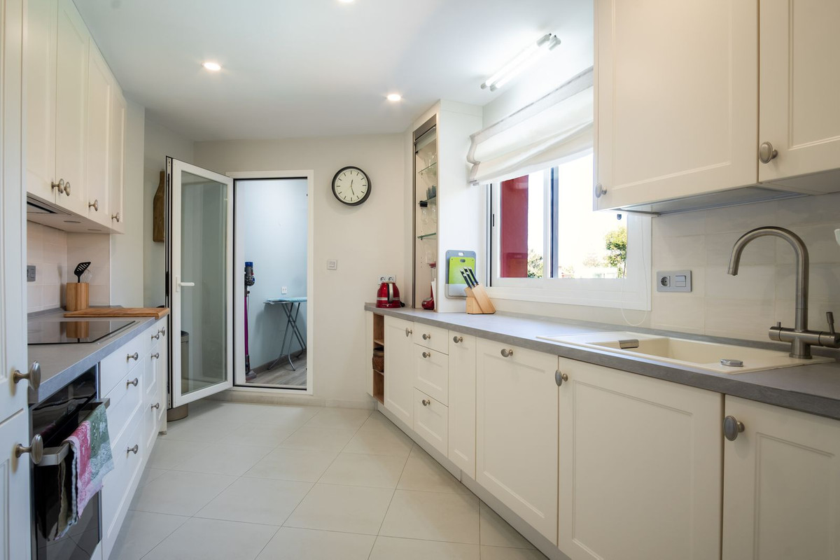 2 Bed Apartment for sale in Elviria Costa Del Sol, Málaga, Spain
