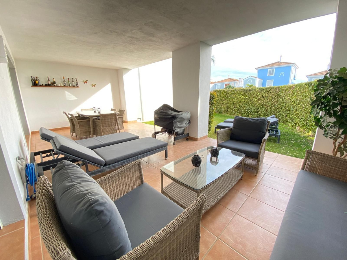 2 Bed Apartment for sale in Estepona Costa Del Sol, Málaga, Spain