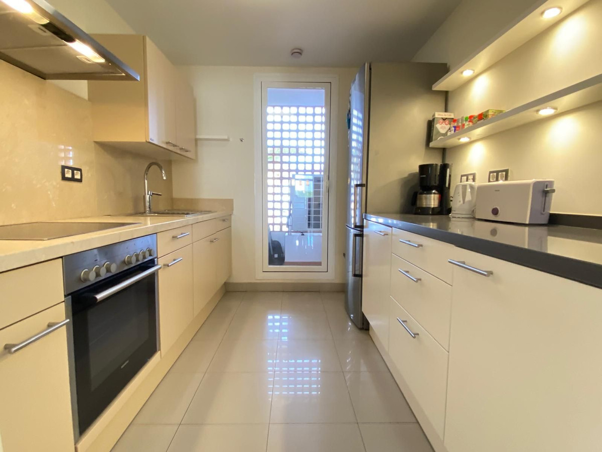 2 Bed Apartment for sale in Estepona Costa Del Sol, Málaga, Spain