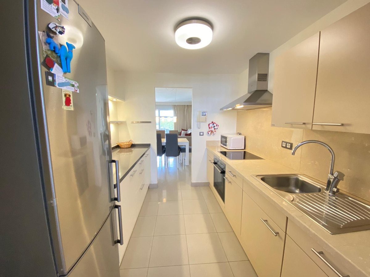 2 Bed Apartment for sale in Estepona Costa Del Sol, Málaga, Spain