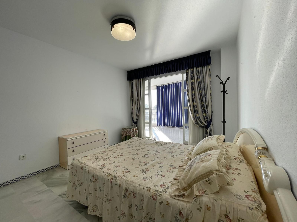 3 Bed Apartment for sale in Fuengirola Costa Del Sol, Málaga, Spain