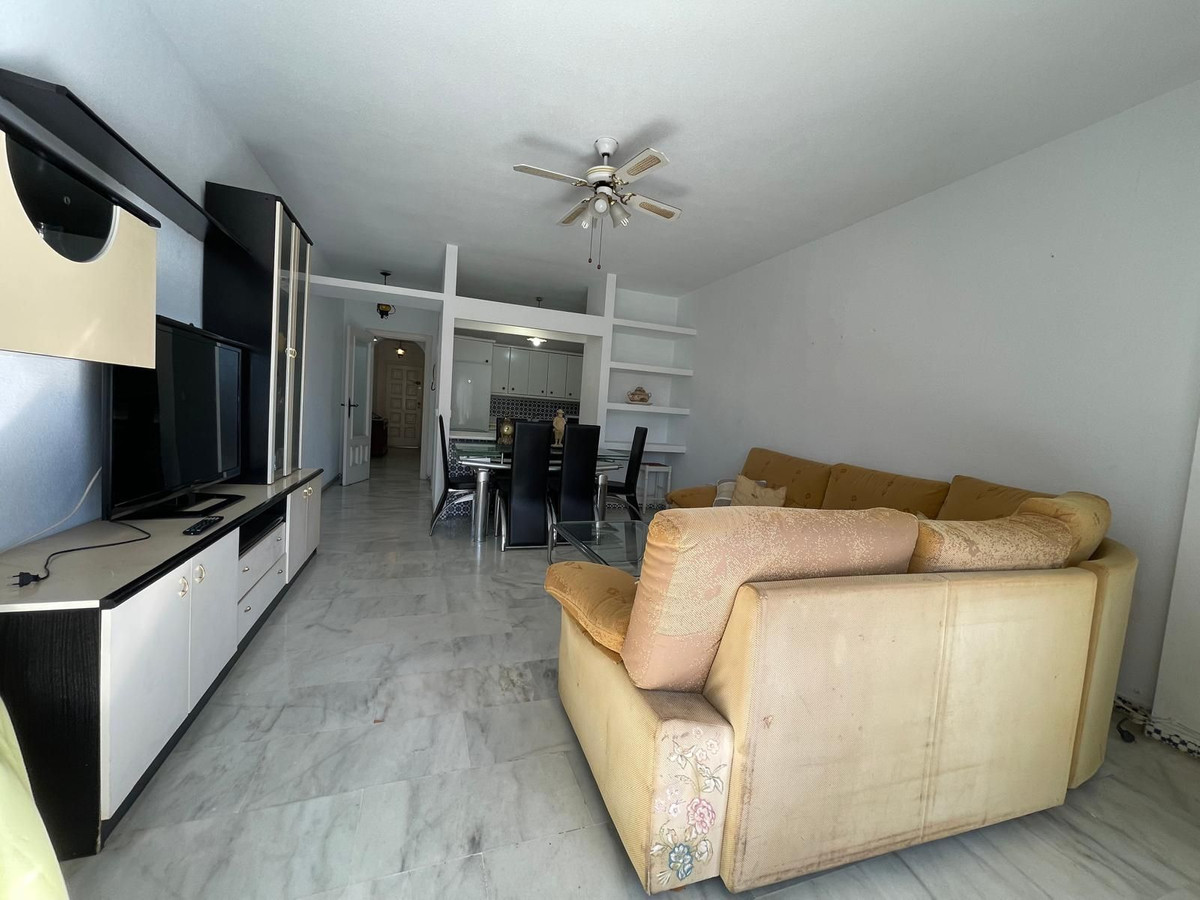 3 Bed Apartment for sale in Fuengirola Costa Del Sol, Málaga, Spain