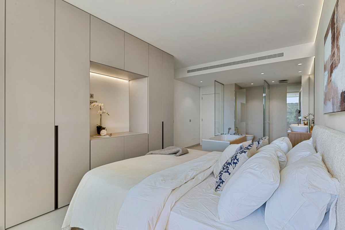 Se vende Apartamento Planta Media de 3 dormitorios en Costa Del Sol, Málaga, España