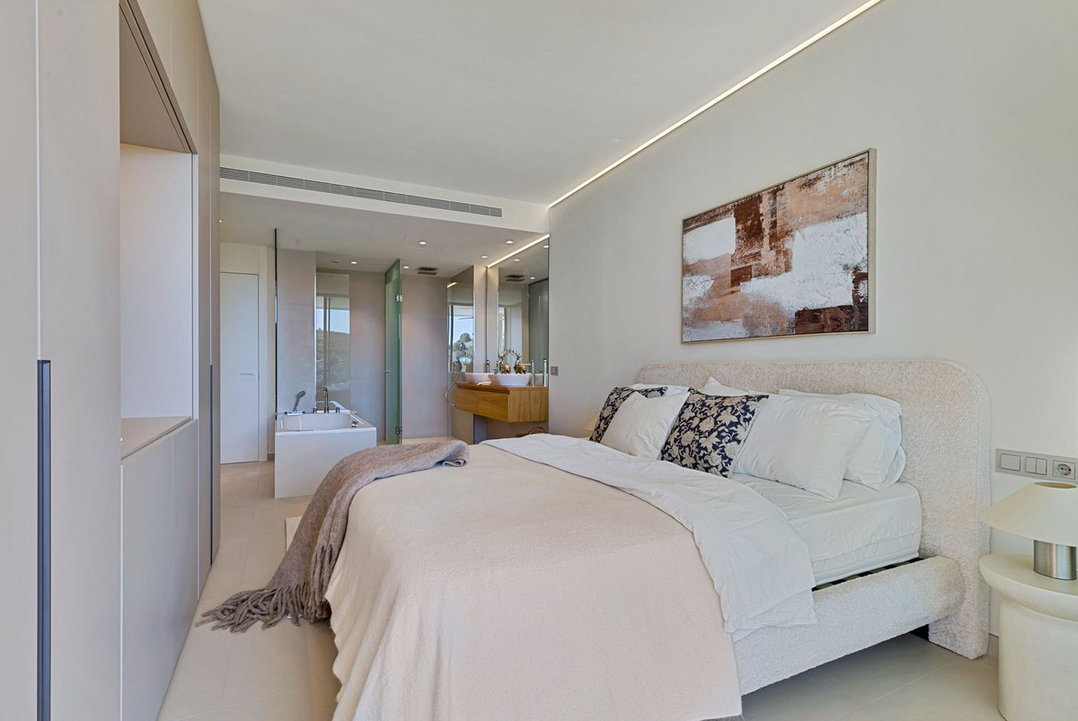 Se vende Apartamento Planta Media de 3 dormitorios en Costa Del Sol, Málaga, España