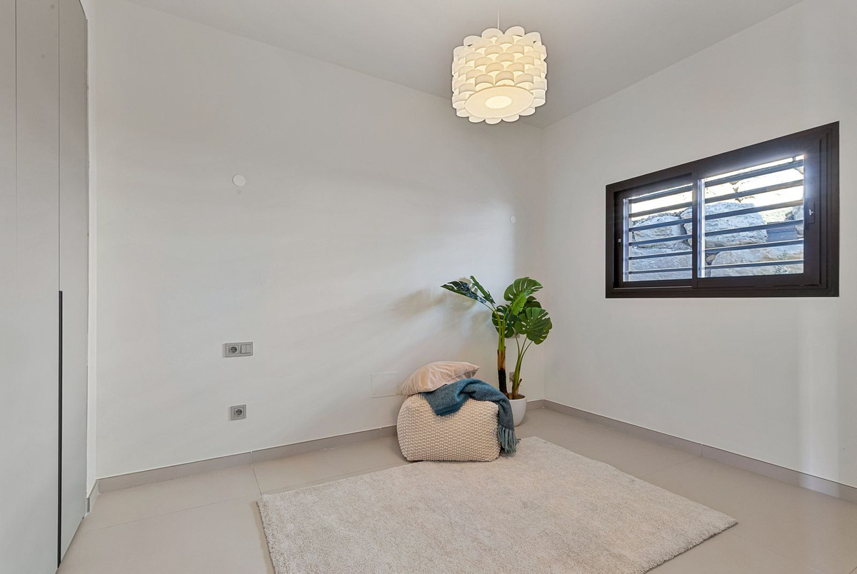Se vende Apartamento Planta Media de 3 dormitorios en Costa Del Sol, Málaga, España
