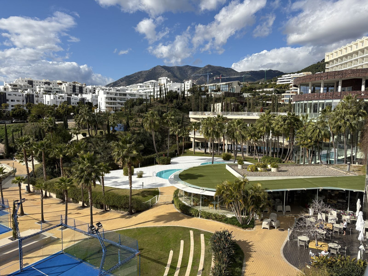 Se vende Apartamento Planta Media de 3 dormitorios en Costa Del Sol, Málaga, España