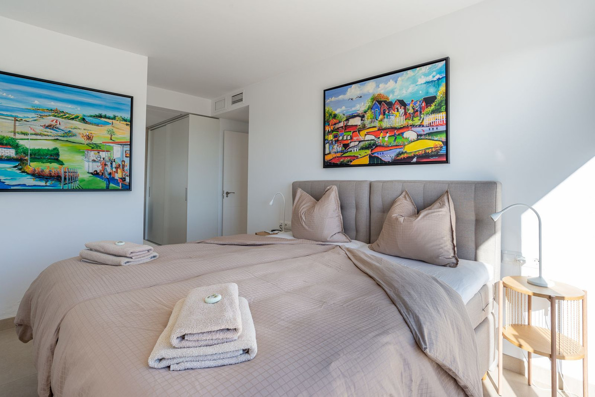 Se vende Villa - Chalet de 6 dormitorios en Costa Del Sol, Málaga, España