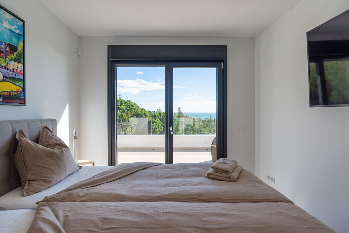 Se vende Villa - Chalet de 6 dormitorios en Costa Del Sol, Málaga, España