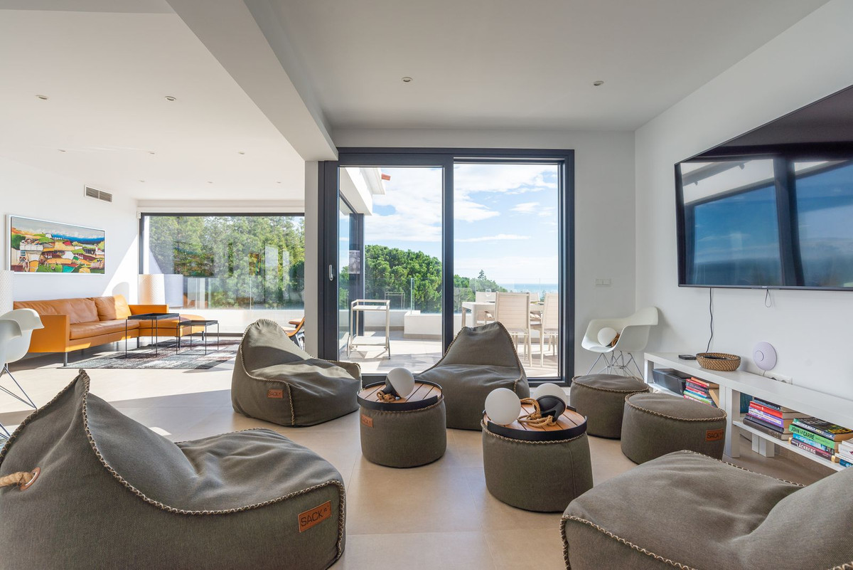 Se vende Villa - Chalet de 6 dormitorios en Costa Del Sol, Málaga, España