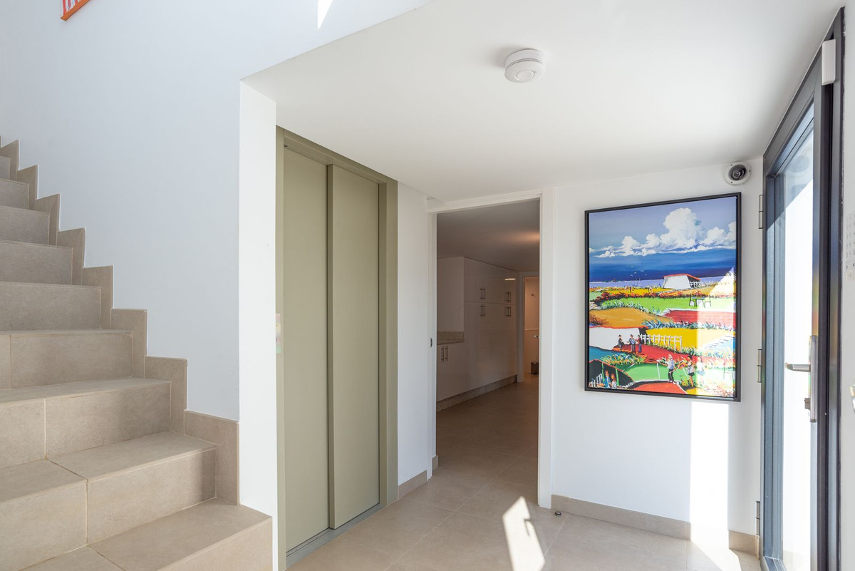 Se vende Villa - Chalet de 6 dormitorios en Costa Del Sol, Málaga, España