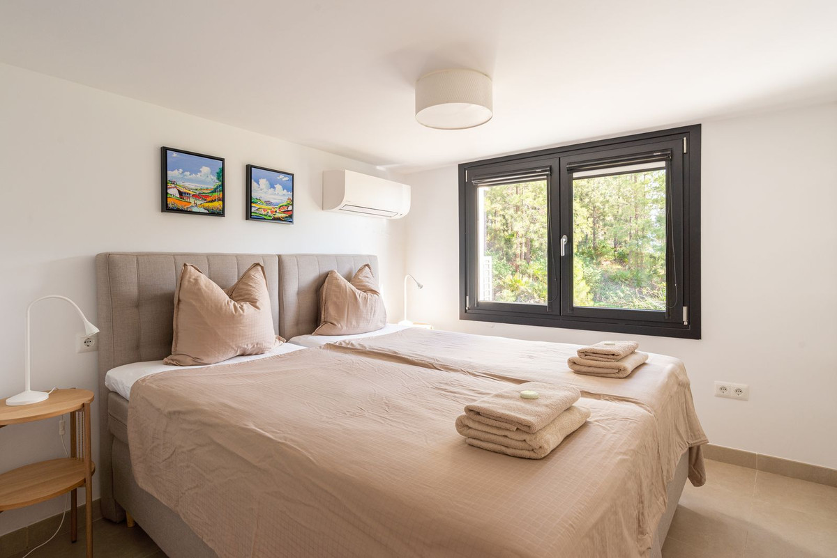 Se vende Villa - Chalet de 6 dormitorios en Costa Del Sol, Málaga, España