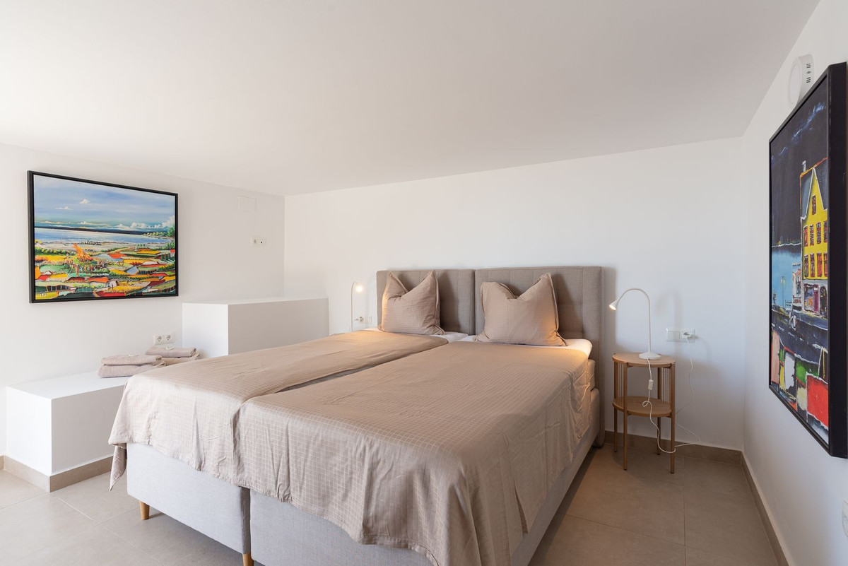 Se vende Villa - Chalet de 6 dormitorios en Costa Del Sol, Málaga, España