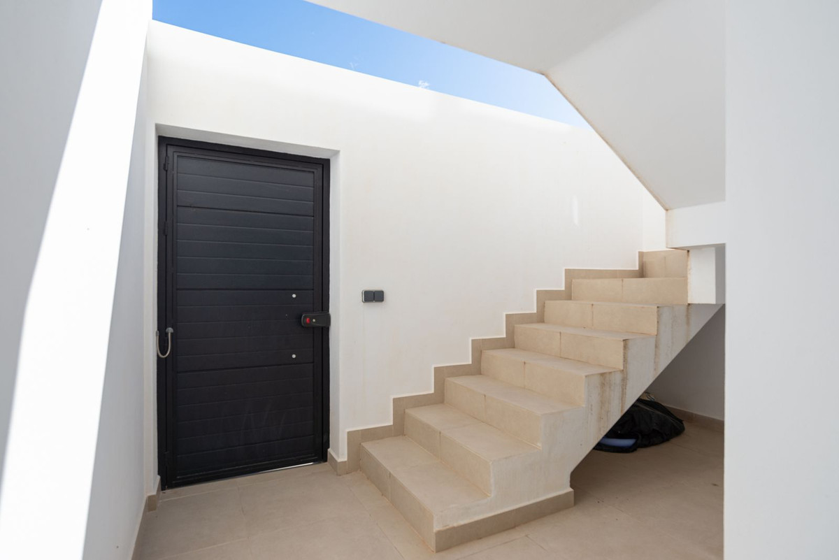 Se vende Villa - Chalet de 6 dormitorios en Costa Del Sol, Málaga, España