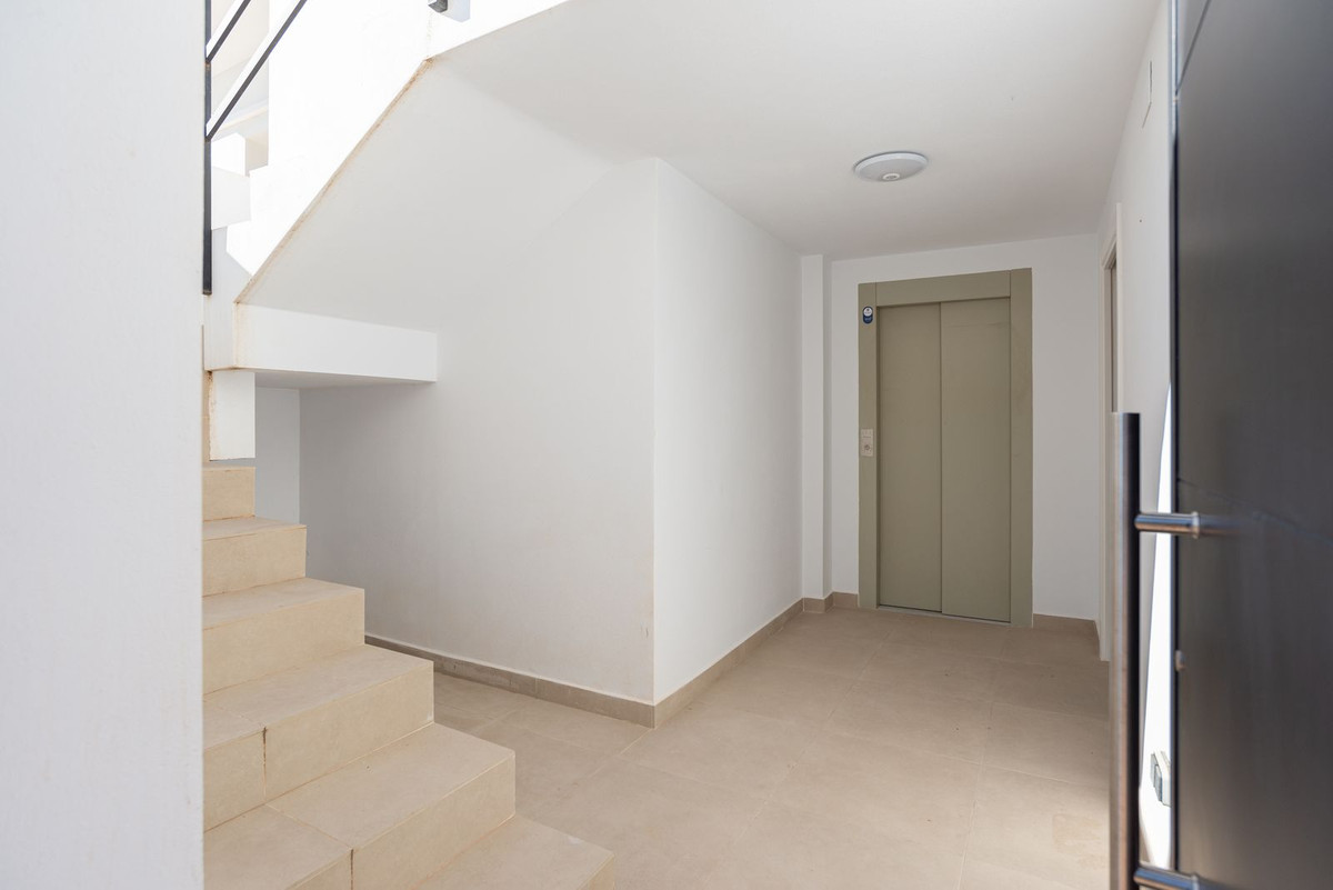 Se vende Villa - Chalet de 6 dormitorios en Costa Del Sol, Málaga, España
