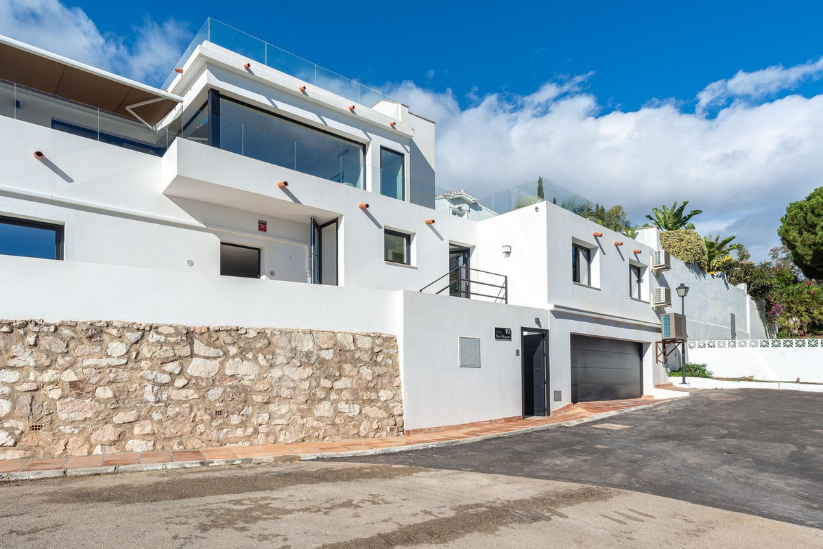 Se vende Villa - Chalet de 6 dormitorios en Costa Del Sol, Málaga, España