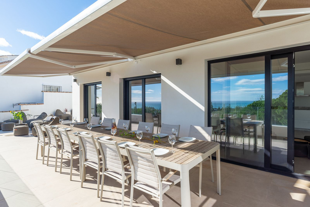 Se vende Villa - Chalet de 6 dormitorios en Costa Del Sol, Málaga, España