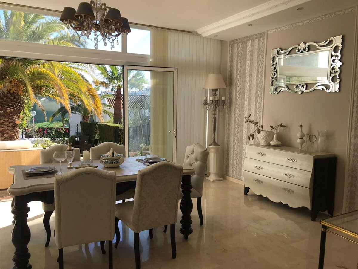 Se vende Adosada de 3 dormitorios en Costa Del Sol, Málaga, España