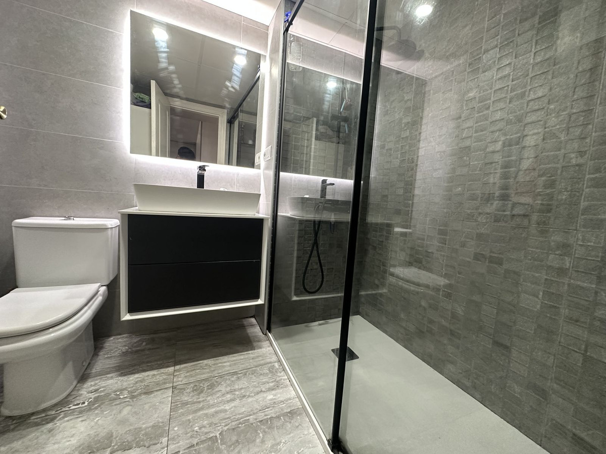 Se vende Apartamento Planta Media de 1 dormitorios en Costa Del Sol, Málaga, España