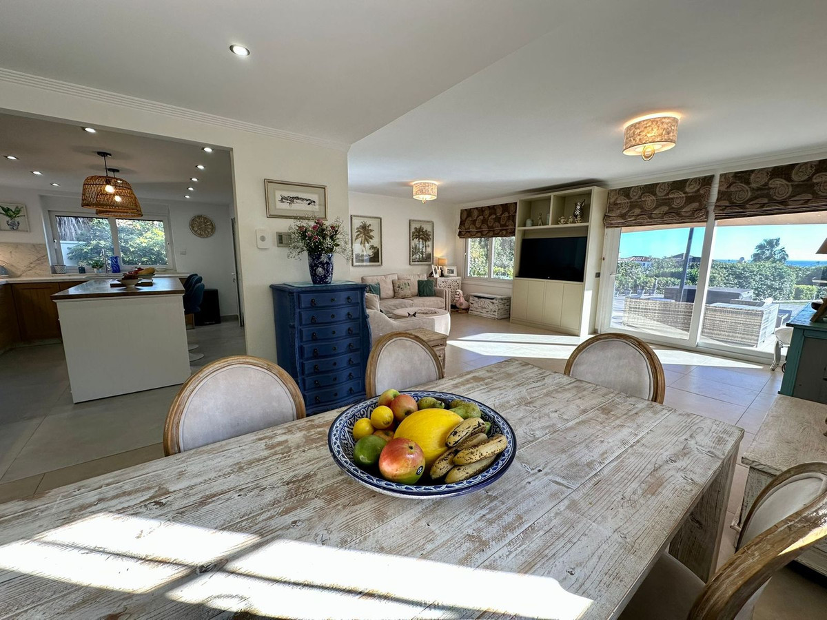 6 Bed Townhouse for sale in Estepona Costa Del Sol, Málaga, Spain