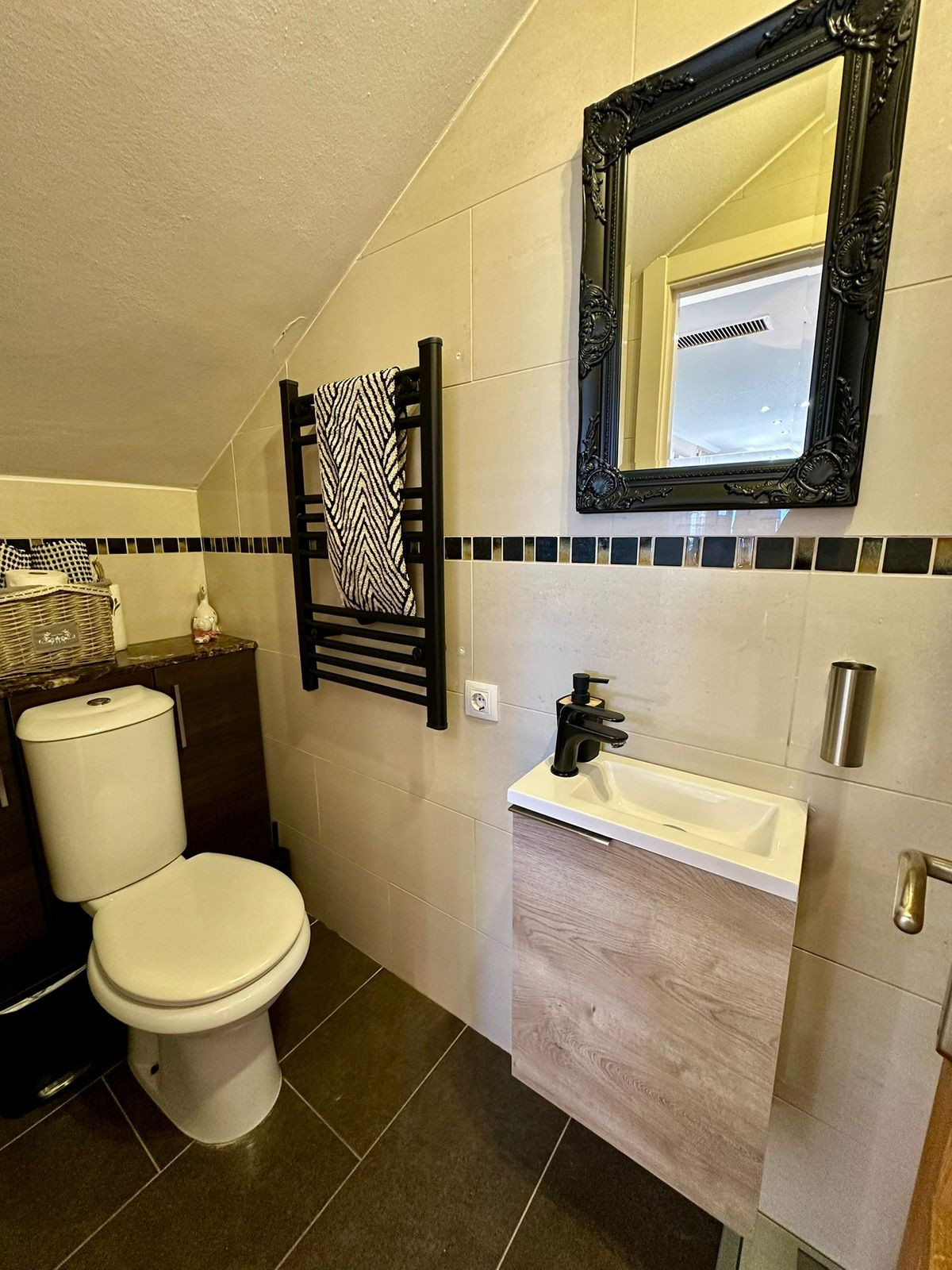 6 Bed Townhouse for sale in Estepona Costa Del Sol, Málaga, Spain