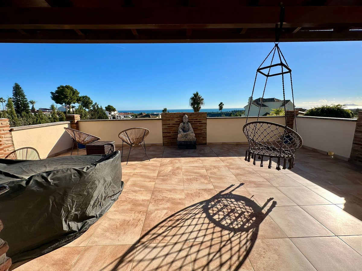 6 Bed Townhouse for sale in Estepona Costa Del Sol, Málaga, Spain