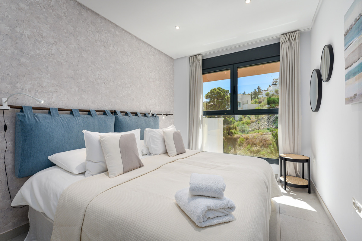 3 Bed Apartment for sale in Benahavís Costa Del Sol, Málaga, Spain