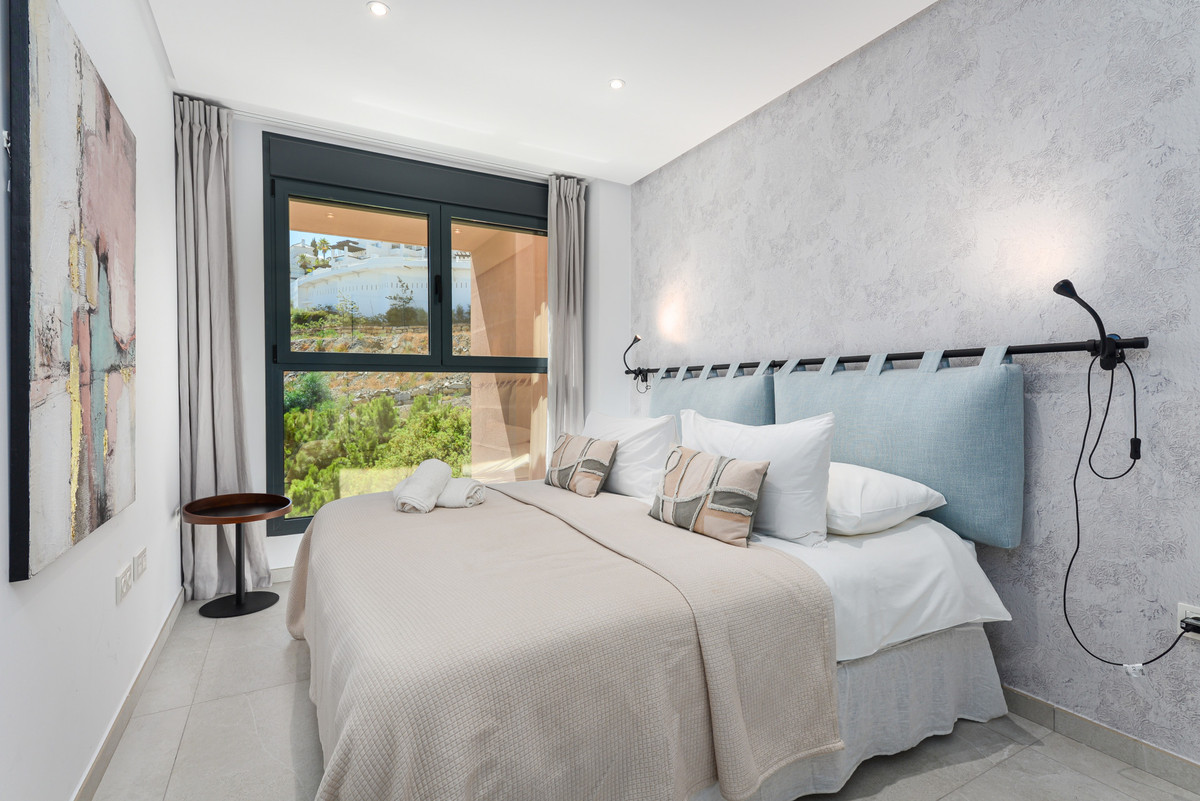 3 Bed Apartment for sale in Benahavís Costa Del Sol, Málaga, Spain