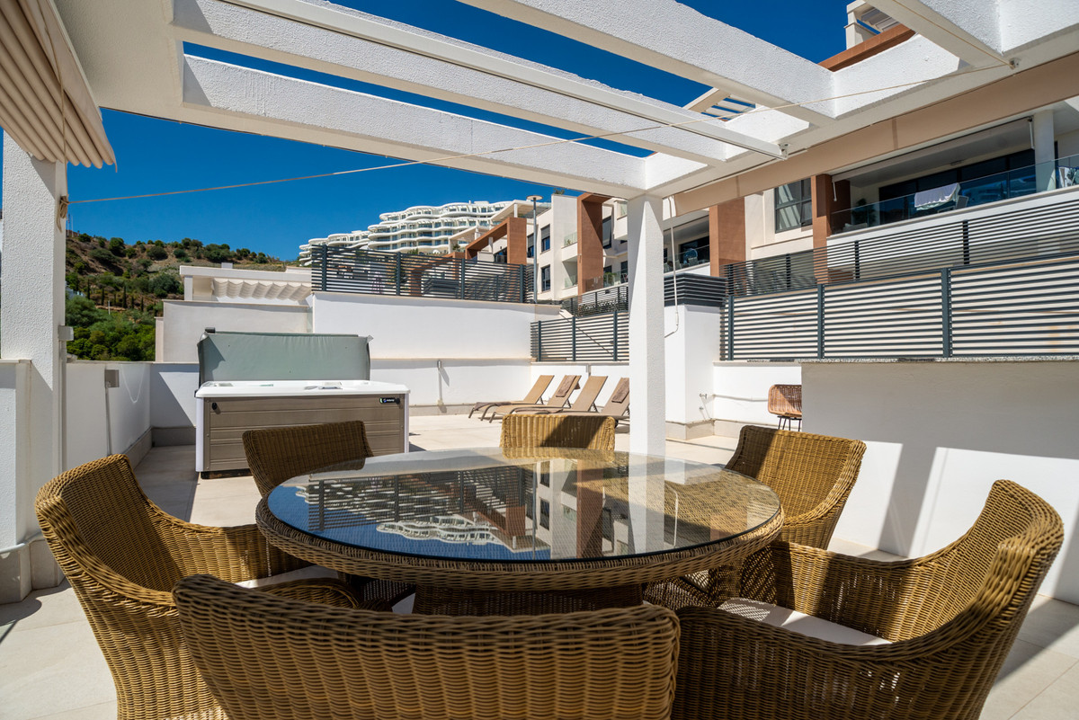 3 Bed Apartment for sale in Benahavís Costa Del Sol, Málaga, Spain