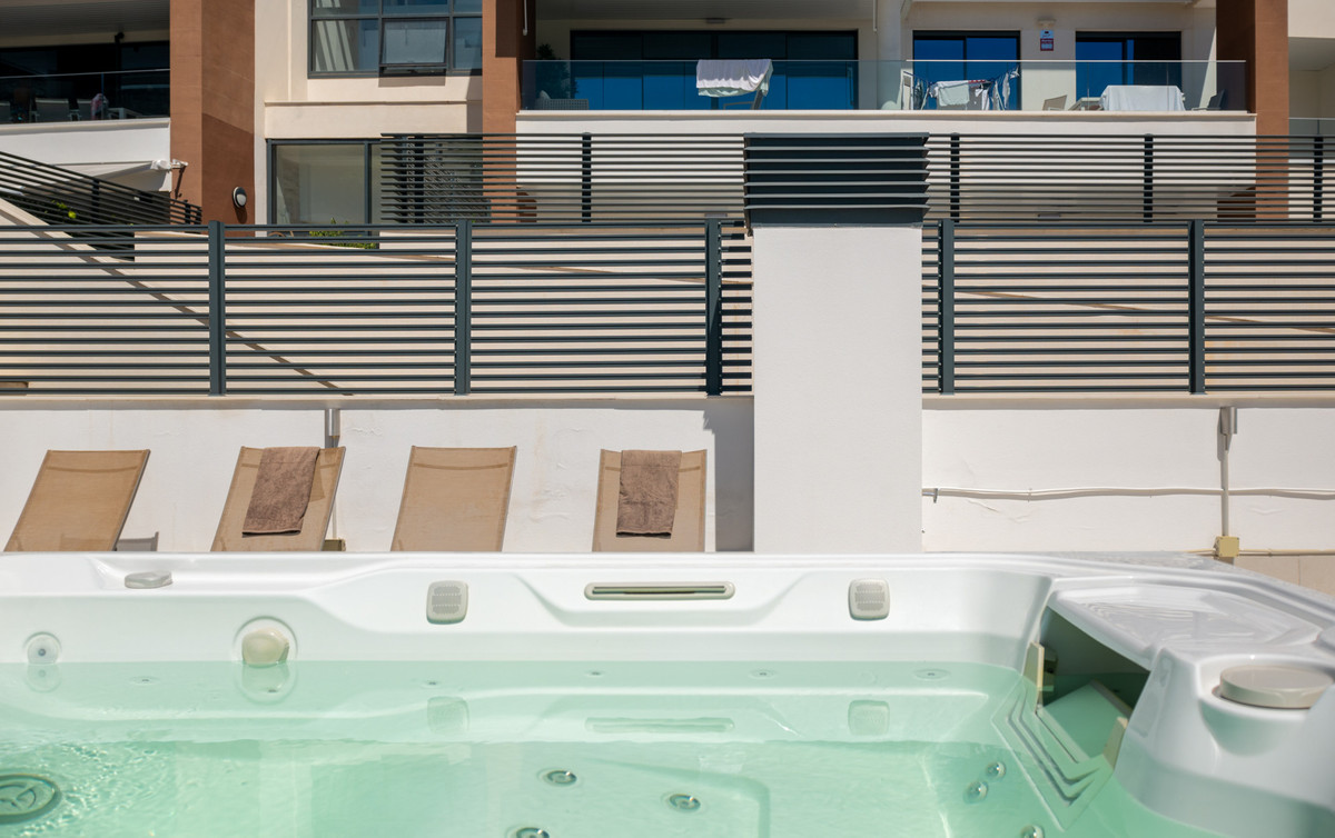 3 Bed Apartment for sale in Benahavís Costa Del Sol, Málaga, Spain