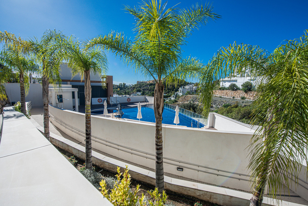 3 Bed Apartment for sale in Benahavís Costa Del Sol, Málaga, Spain
