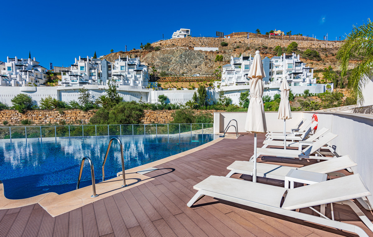 3 Bed Apartment for sale in Benahavís Costa Del Sol, Málaga, Spain