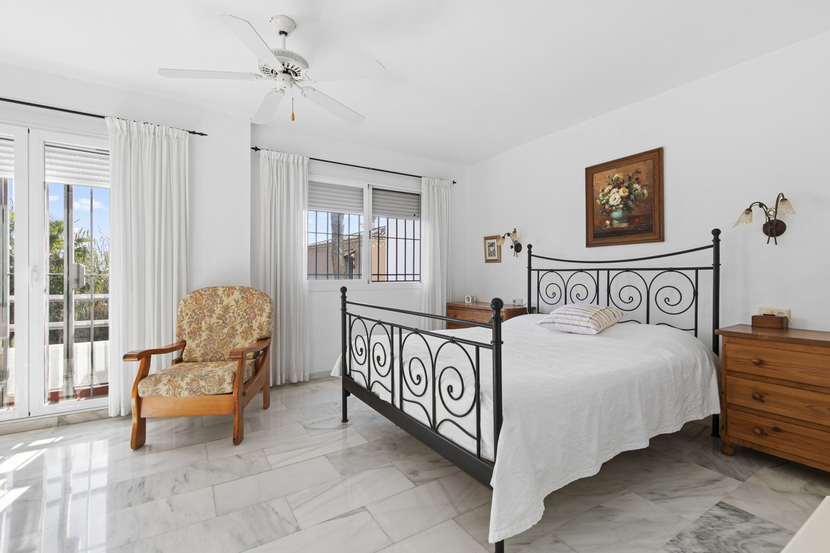 3 Bed Townhouse for sale in Estepona Costa Del Sol, Málaga, Spain
