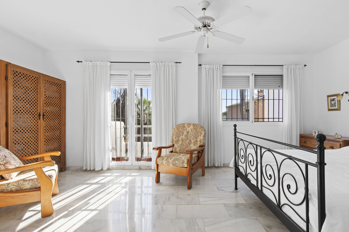 3 Bed Townhouse for sale in Estepona Costa Del Sol, Málaga, Spain