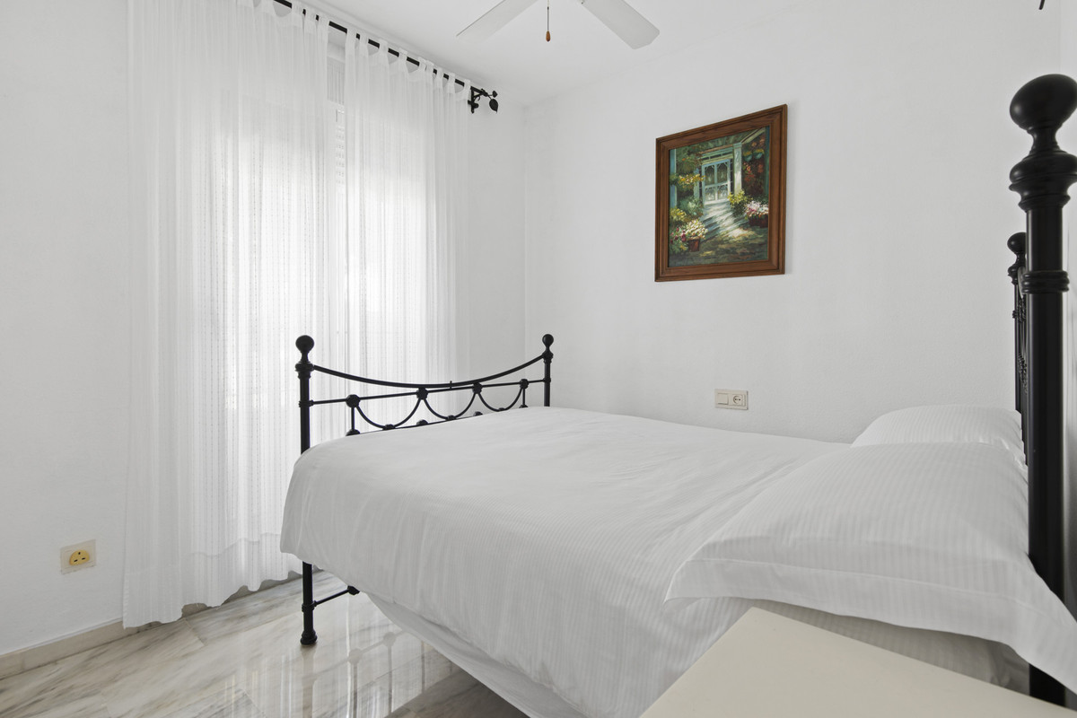 3 Bed Townhouse for sale in Estepona Costa Del Sol, Málaga, Spain