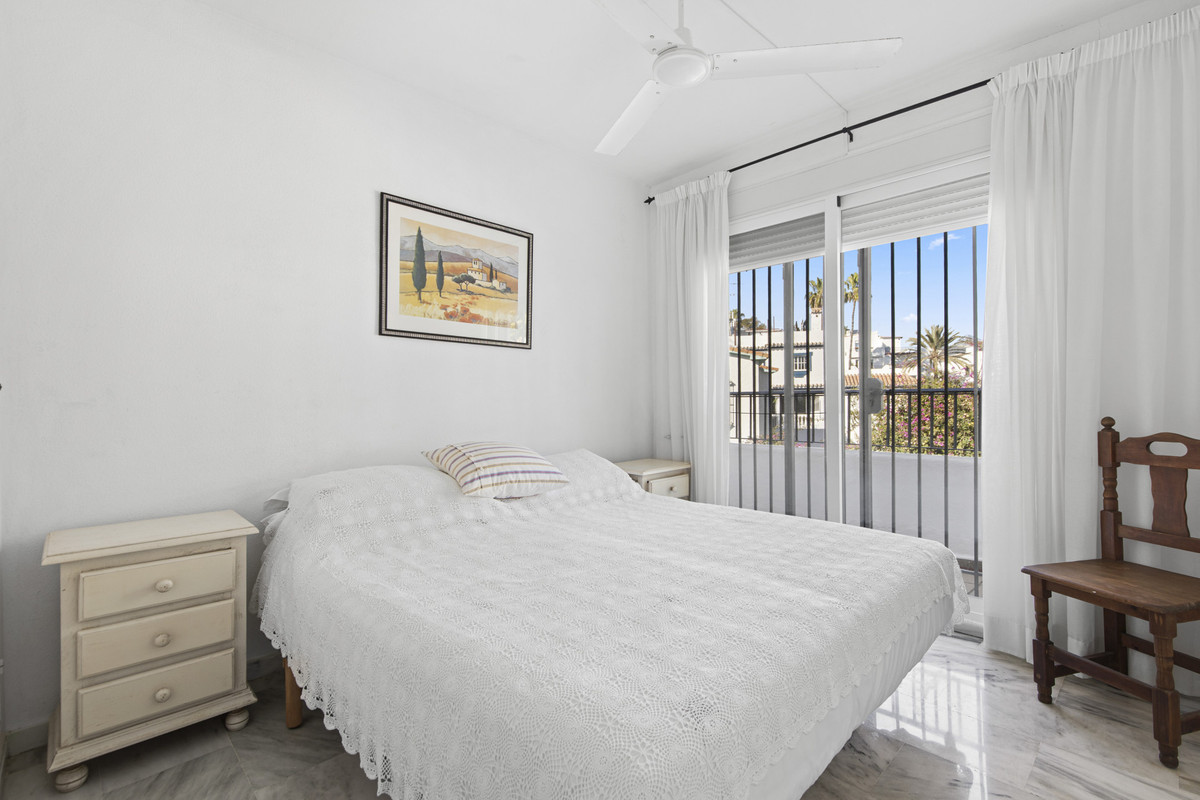 3 Bed Townhouse for sale in Estepona Costa Del Sol, Málaga, Spain