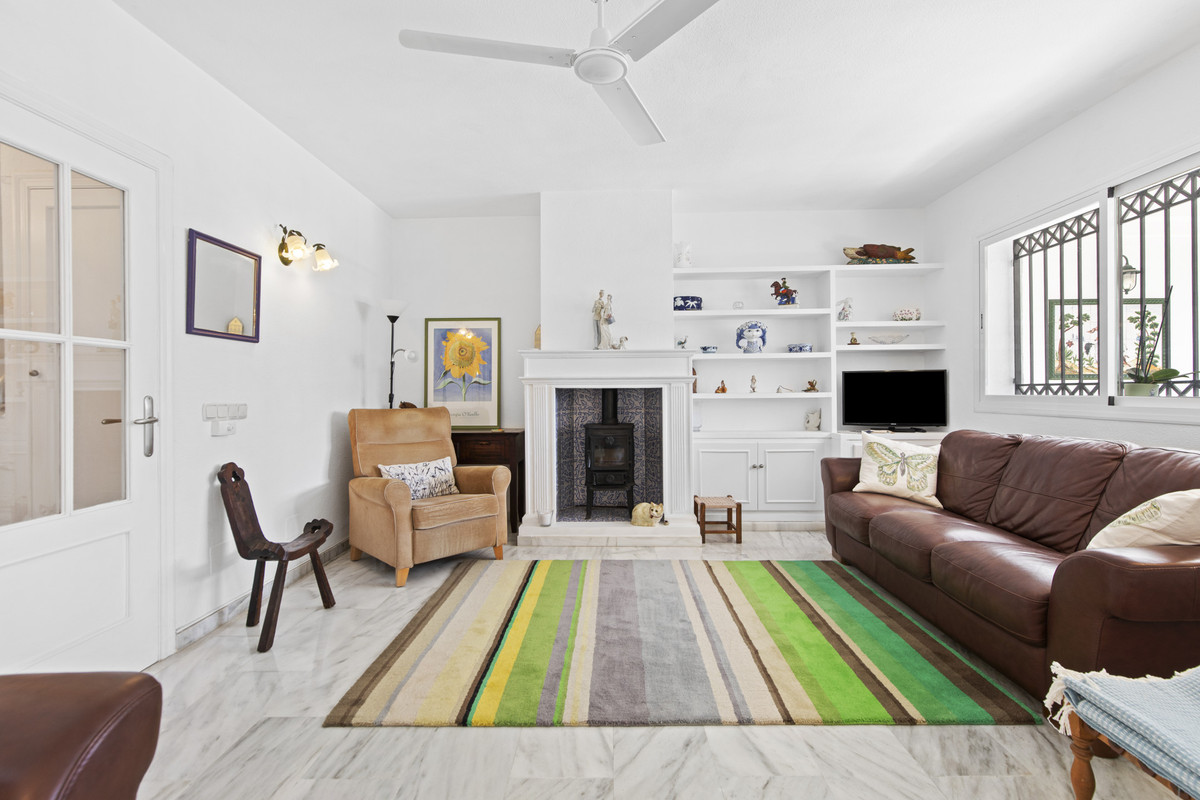 3 Bed Townhouse for sale in Estepona Costa Del Sol, Málaga, Spain