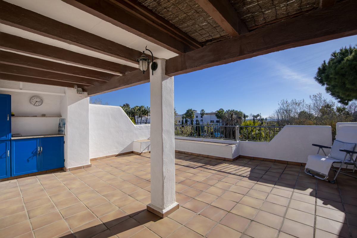 3 Bed Townhouse for sale in Estepona Costa Del Sol, Málaga, Spain
