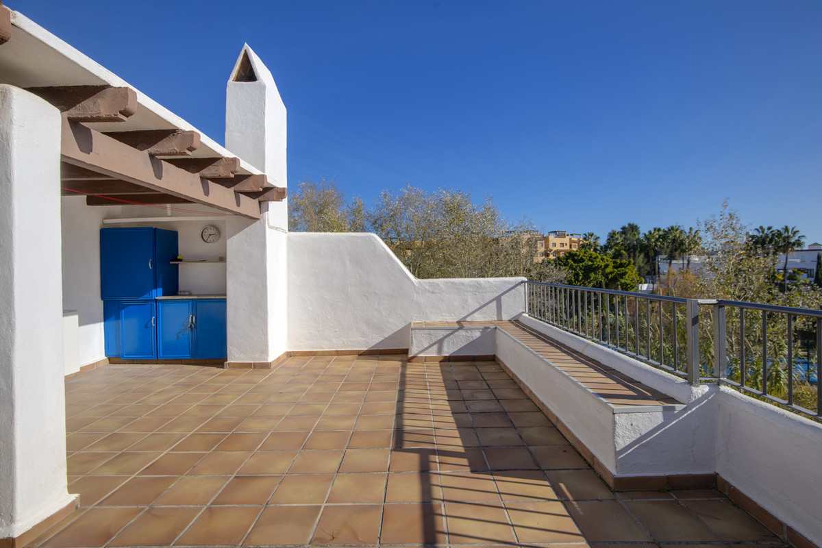 3 Bed Townhouse for sale in Estepona Costa Del Sol, Málaga, Spain