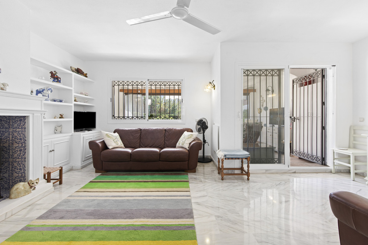 3 Bed Townhouse for sale in Estepona Costa Del Sol, Málaga, Spain