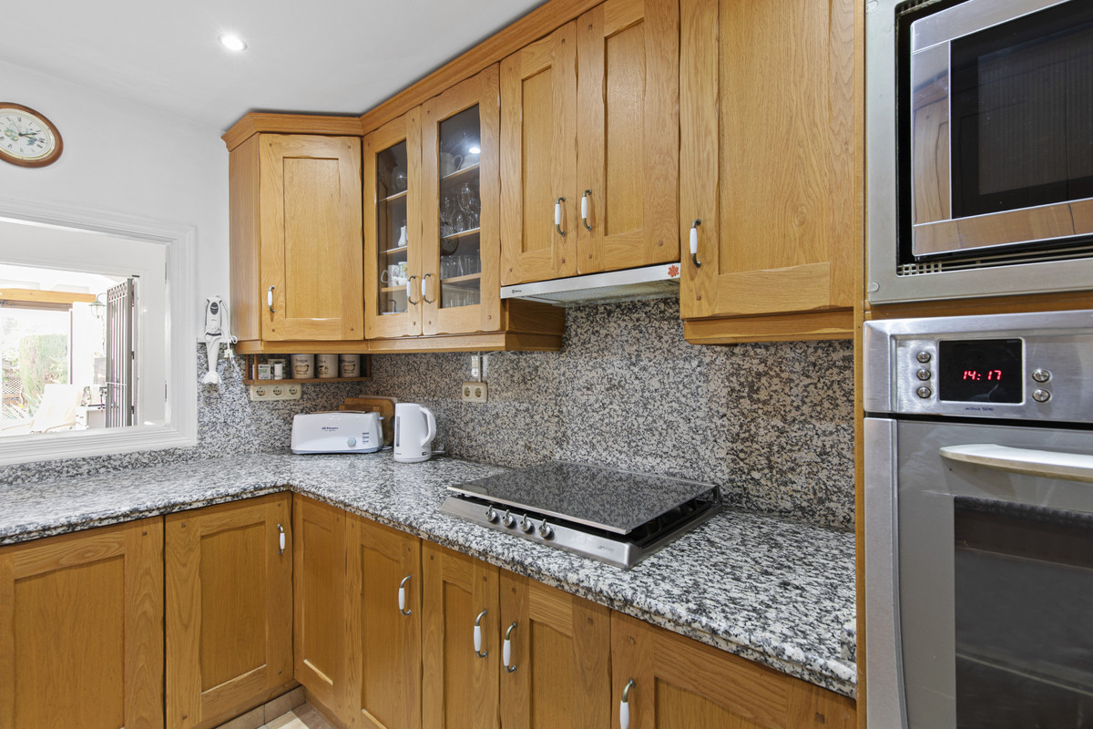 3 Bed Townhouse for sale in Estepona Costa Del Sol, Málaga, Spain