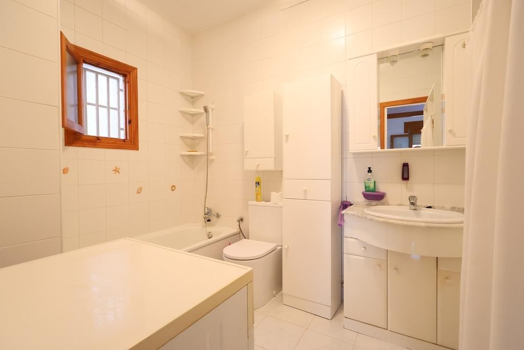Se vende Adosada de 3 dormitorios en Costa Blanca, Alicante, España