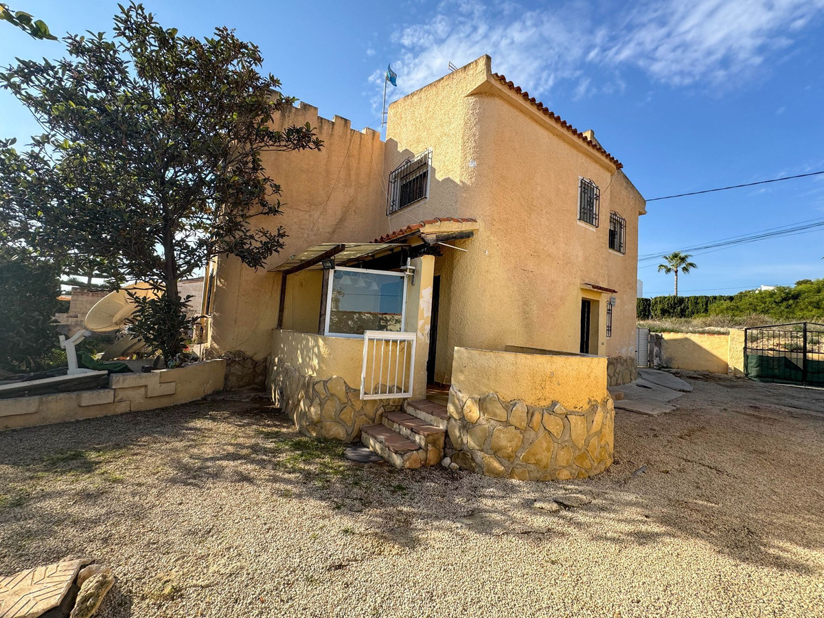 Se vende Villa - Chalet de 6 dormitorios en Costa Blanca, Alicante, España