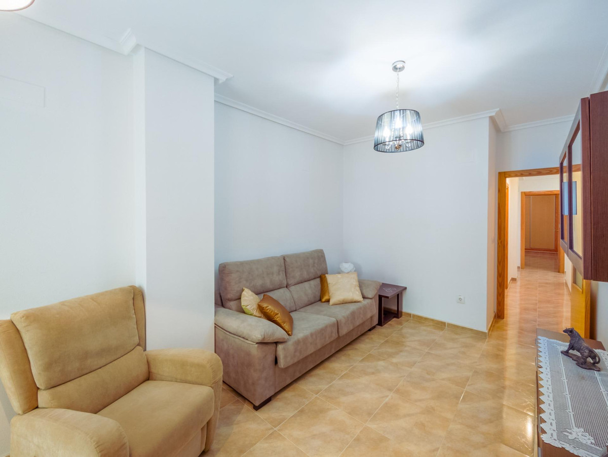 Se vende Apartamento Planta Media de 2 dormitorios en Costa Blanca, Alicante, España