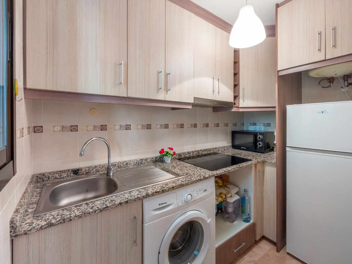 Se vende Apartamento Planta Media de 2 dormitorios en Costa Blanca, Alicante, España