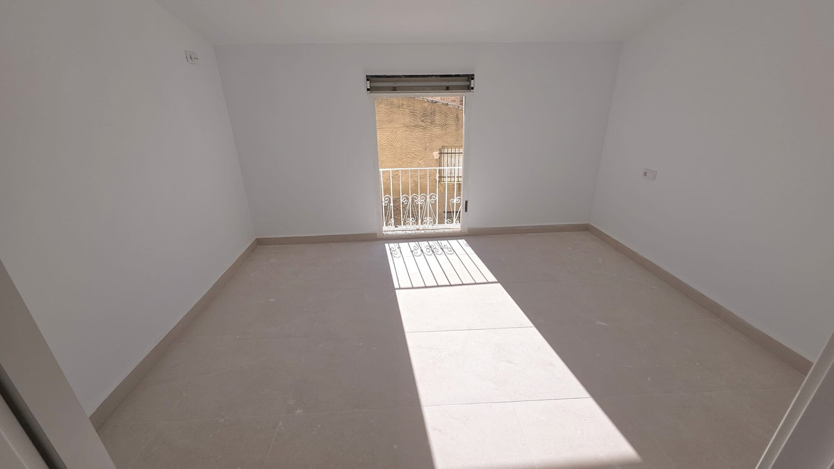 3 Bed Townhouse for sale in Pinoso Costa Blanca, Alicante, Spain