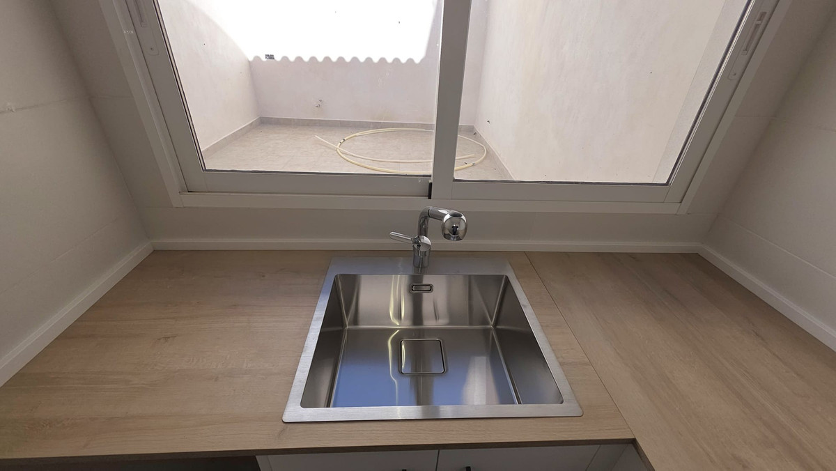 3 Bed Townhouse for sale in Pinoso Costa Blanca, Alicante, Spain