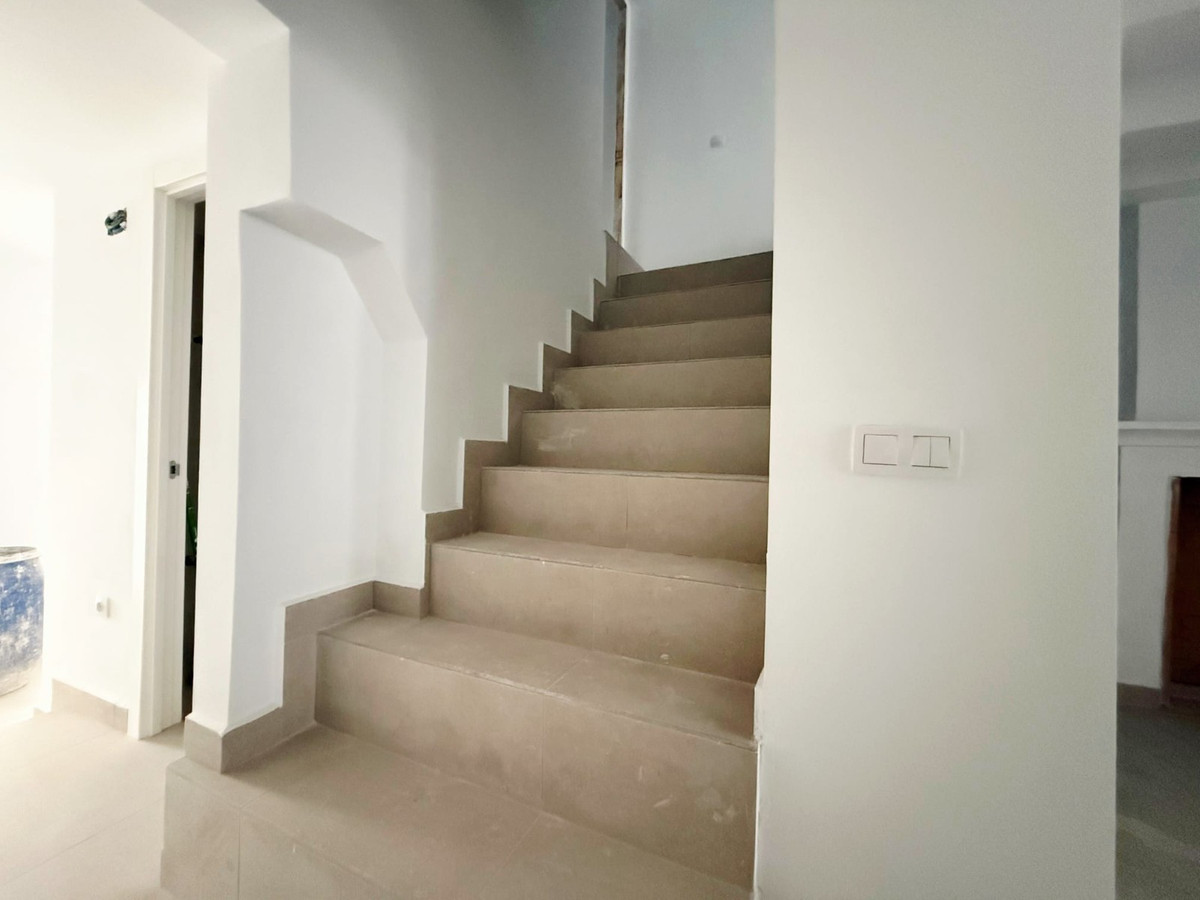 3 Bed Townhouse for sale in Pinoso Costa Blanca, Alicante, Spain