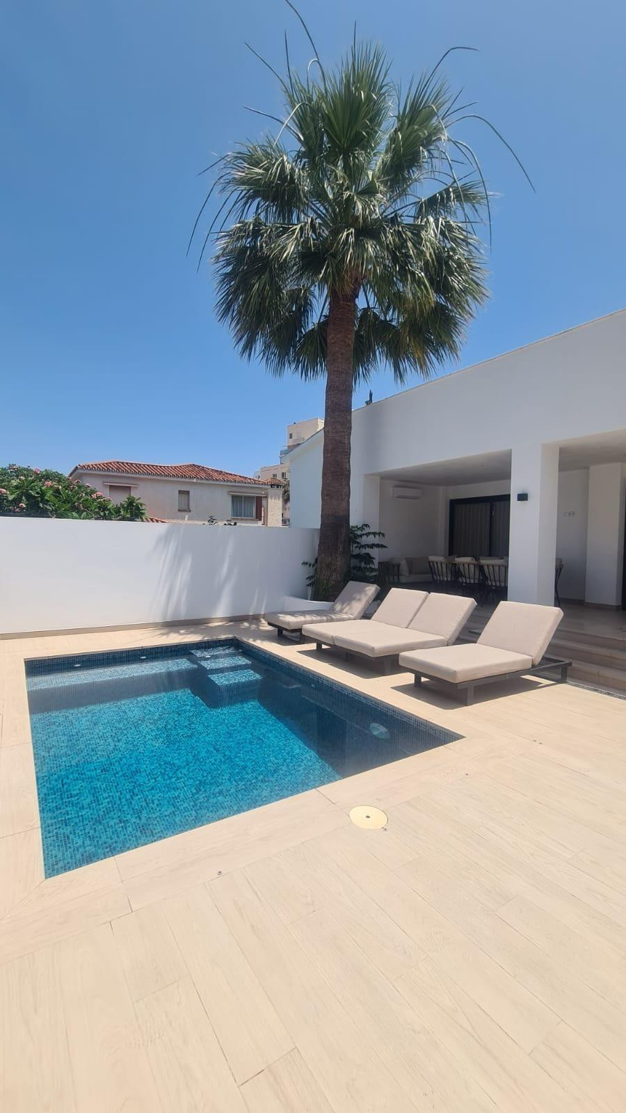 7 Bed Townhouse for sale in Benalmadena Costa Costa Del Sol, Málaga, Spain